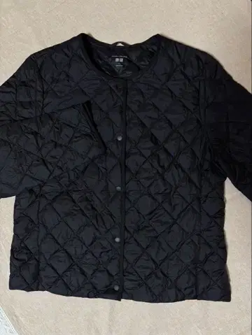 새상품급 유니클로 퍼프테크 퀼팅 자켓 블랙 L