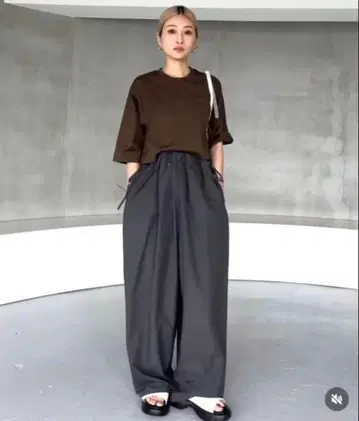 Drawstring relax PT/팬츠 미사용 새상품