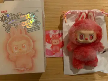 POP MART LABUBU Love 라부부 빨간색