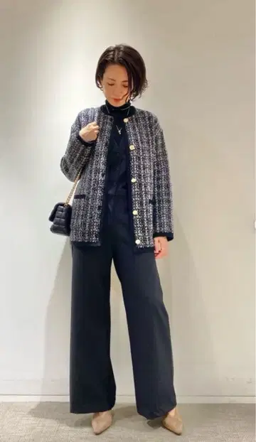 DES PRES 데프레 프티 부클레 트위드 니트 크루넥 재킷