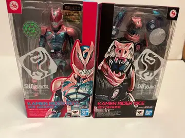 SHFiguarts 가면라이더 리바이 바이스 세트