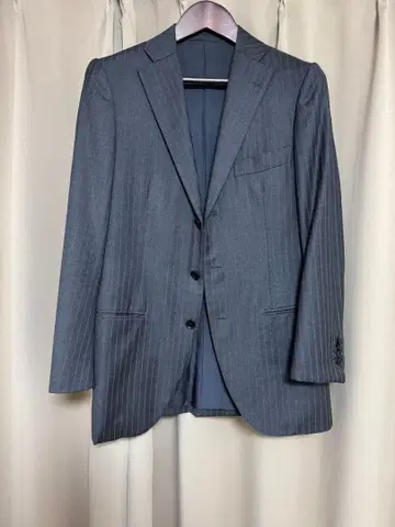 제냐 투모로우랜드 수트