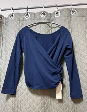 emmiyoga 네이비 카슈쿨 T셔츠