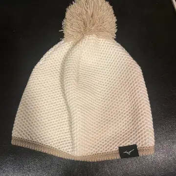 Mizuno 폼폼 포함 니트 모자