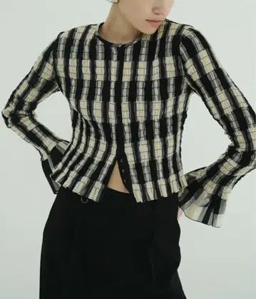 CLANE SHIRRING DESIGN BLOUSE