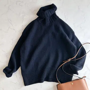GALERIE VIE 파인 울 하이넥 풀오버 일본제 네이비