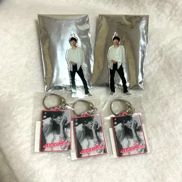 GENIC 마시코 아츠키 아크릴 스탠드 & 키링 세트