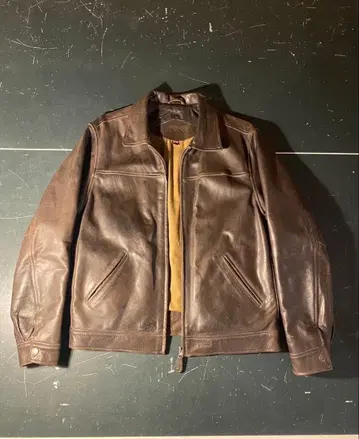 REDSKINS 브라운 가죽 자켓