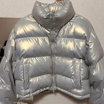 Our Room 실버 크롭 다운 자켓