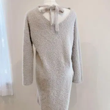 라이트 그레이 니트 원피스 V넥 긴팔