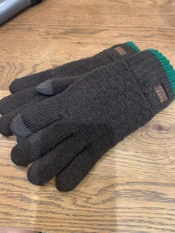 TAKEO KIKUCHI 브라운 니트 장갑 스마트폰 터치 가능