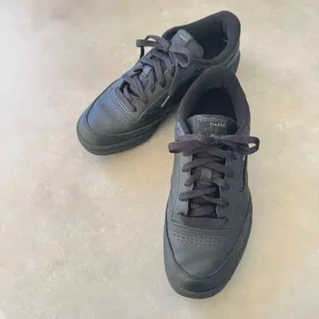 Reebok 리복 클래식 클럽 C 85 레더 스니커즈 25.5