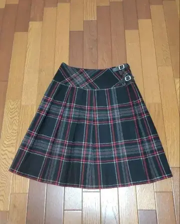 체크 플리츠 랩 스커트