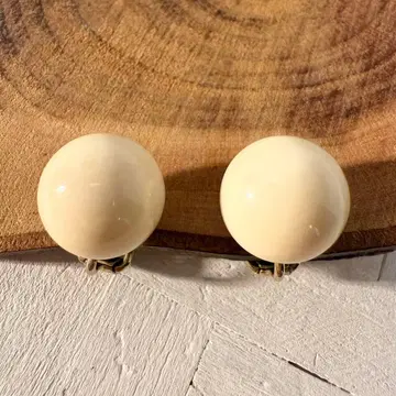 빈티지 천연 소재 아이보리 컬러 대형 귀찌 직경 1.3cm 쇼와 레트로
