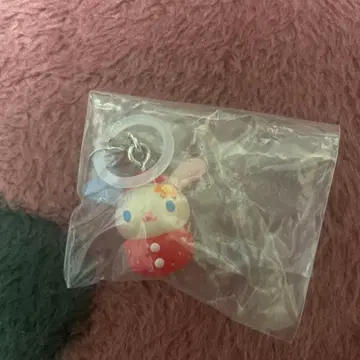 산리오 딸기 메지루시 액세서리 토끼꽃