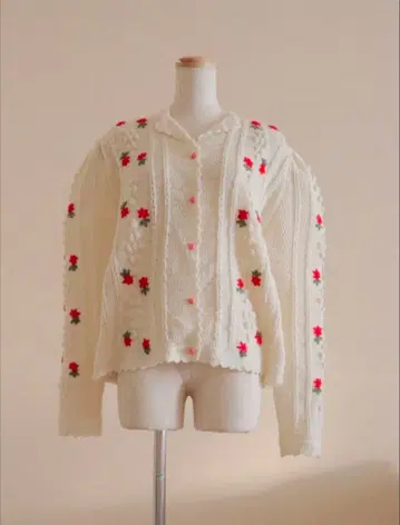 빈티지 가디건 꽃무늬 니트