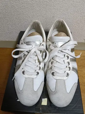 D&G 화이트 스니커즈