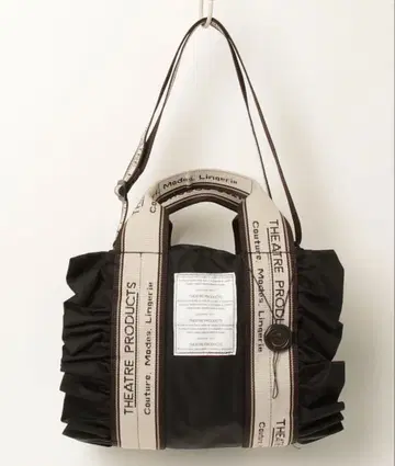 택 포함 THEATRE PRODUCTS 프릴 숄더백 M
