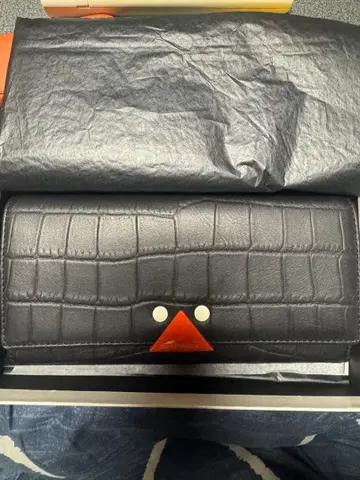 Emporio Armani 크로커다일풍 장지갑