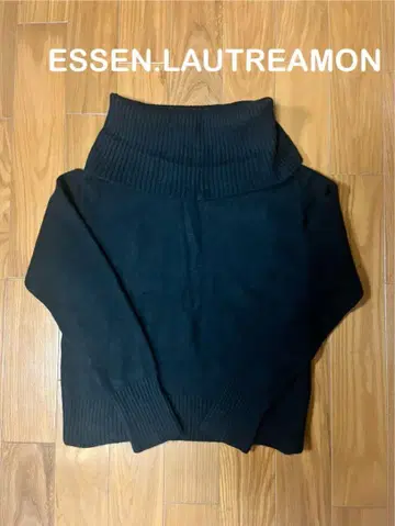ESSEN.LAUTREAMON 블랙 오프숄더 니트 스웨터