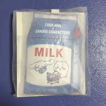 치이카와 산리오 다이컷 패스 케이스 (치이카와 x 시나모롤)