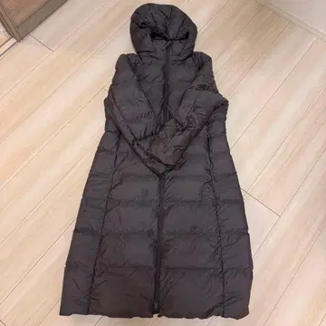 후드 부착 다크 브라운 롱 다운 자켓