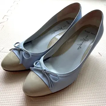 긴자 카네마츠 아쿠아벨 로우힐 펌프스 23.5cm