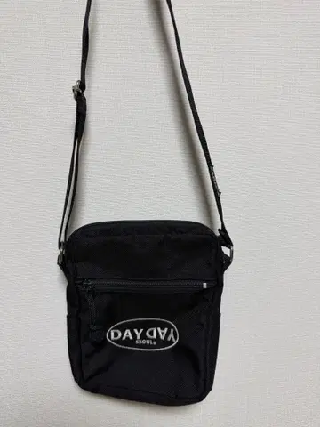 DAYDAD 블랙 숄더백