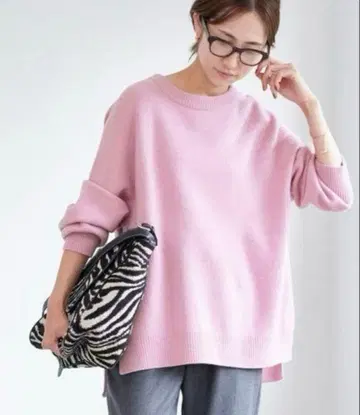 핑크 오버 사이즈 니트 스웨터