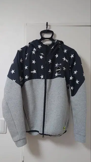 브리스톨 별 패턴 맨투맨 셋업 팬츠 상하의 fragment