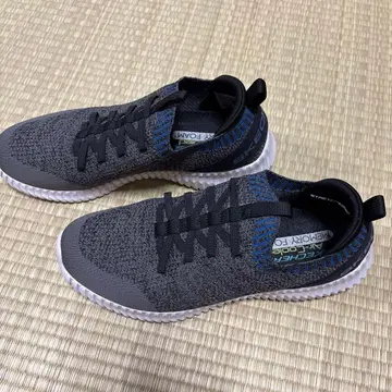SKECHERS 그레이 스니커즈 새상품급 27cm