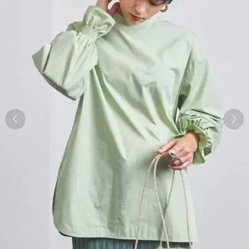 [ UNITED ARROWS ] UWMF 셔링 미니 하이넥 블라우스