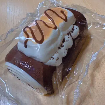 momo studio momo 스퀴즈 구운 마쉬멜로우 초코 롤케이크