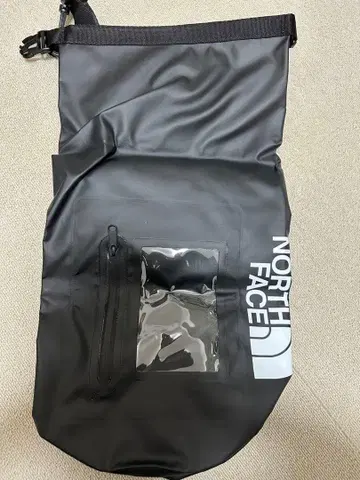 THE NORTH FACE 방수 숄더백
