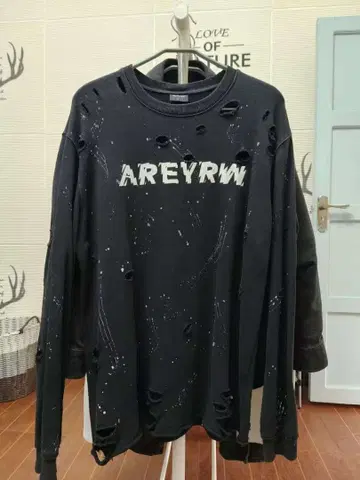 AREYRW 데미지 가공 긴팔T셔츠 블랙