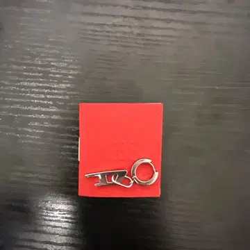 실버 한쪽 귀용 귀걸이 빨간 복주머니 포함