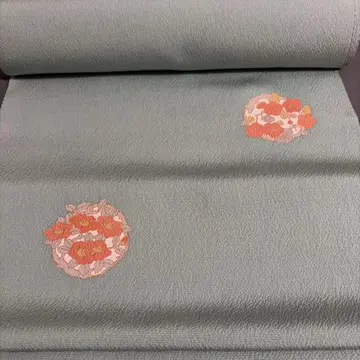 그레이빛 도는 어린 풀색 코몬 옷감 펄톤 가공 완료