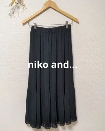 niko and - 니코앤드 플리츠 스커트 무지 흔들림 블랙