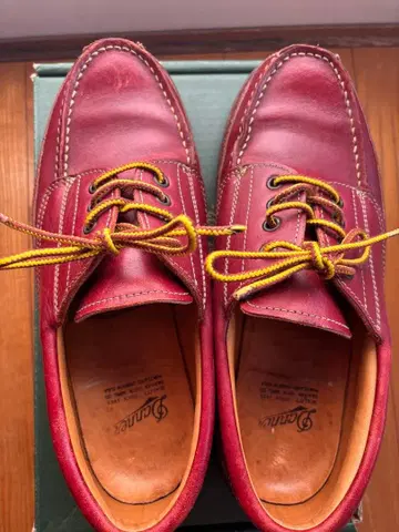 대너댄 캣 레더 슈즈