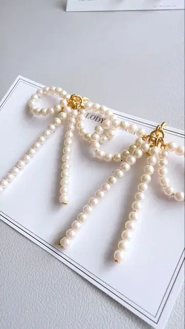 귀찌 펄 리본 결혼식 졸업식 입학식 데이트 액세서리