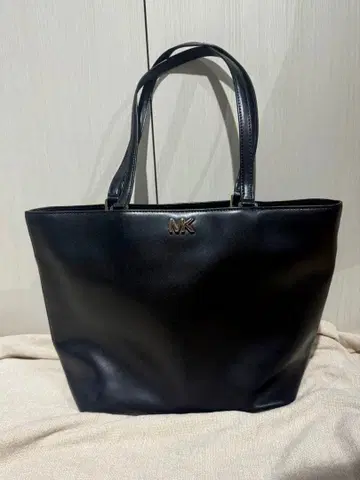 MICHEAL KORS 마이클코어스 블랙 토트백 비즈니스 백
