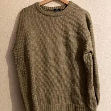 아이템즈 어반 리서치 베이지 니트