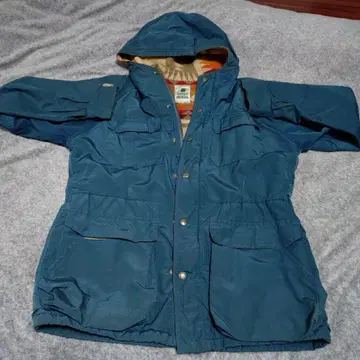 SIERRA DESIGNS 후드 부착 마운틴 파카 M 사이즈