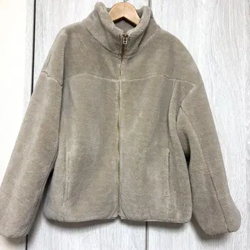 Discoat 베이지 플리스 자켓