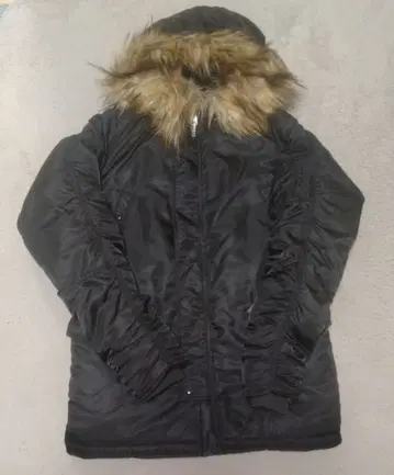 BAYCREST 모즈 코트 퍼 블랙 베이크레스트