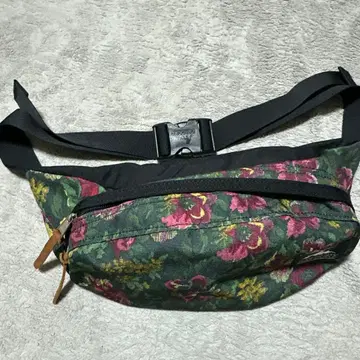 GREGORY 꽃무늬 웨스트 파우치