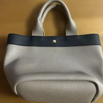 그레이 가죽 토트백