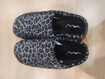 MANASTASH SUBU A-KLASS 레오파드 무늬 슬립온