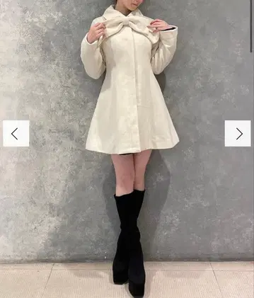 RESEXXY 빅 리본 미디 코트