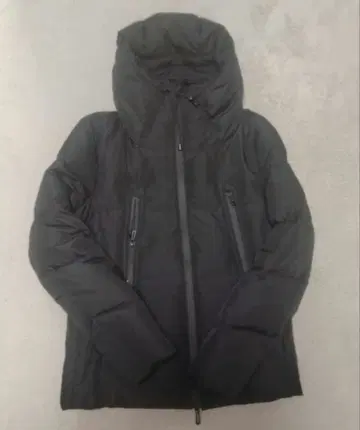 roshell 블랙 다운 자켓